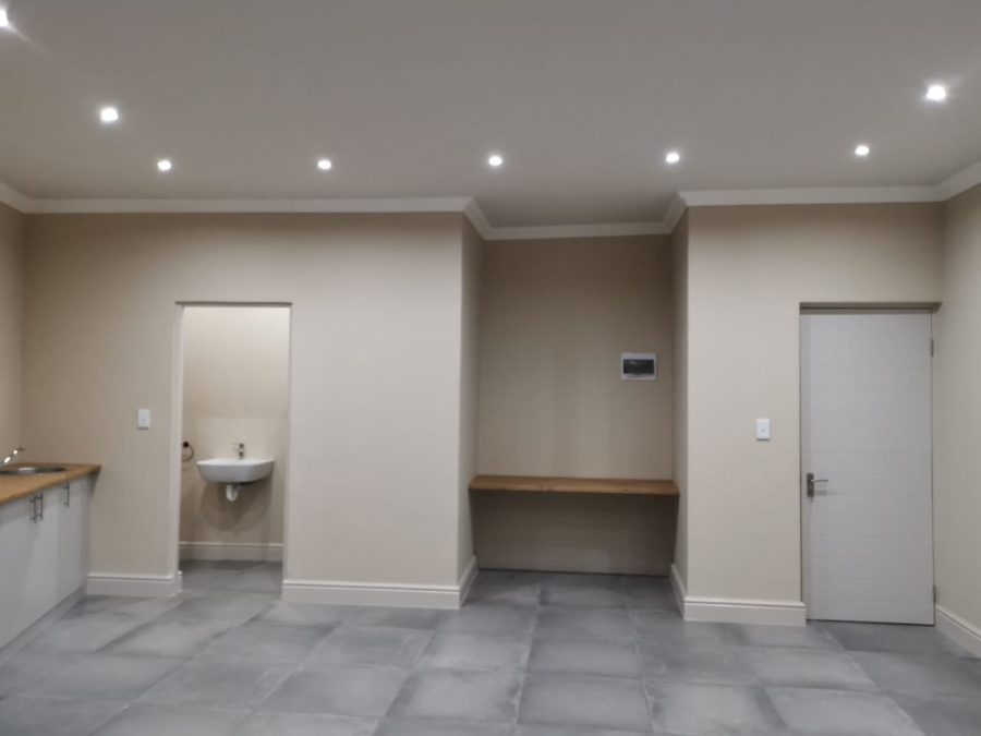 To Let 1 Bedroom Property for Rent in Pinelands Western Cape